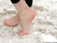 Feet - Maryana A - 2012-02-05 Gloomy winter day