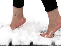 Feet - Maryana A - 2012-02-05 Gloomy winter day