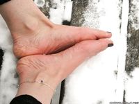 Feet - Maryana A - 2012-02-05 Gloomy winter day