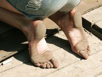 Feet - Maryana B - 2012-09-11 Hot summer midday