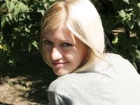 Feet - Maryana B - 2012-09-11 Hot summer midday