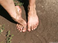 Feet - Maryana B - 2012-09-11 Hot summer midday
