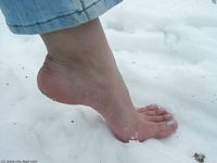 Feet - Masha - 2004-02-06 A winter fairy tale