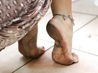 Feet - Masha A - 2011-07-14 Barefoot and happy