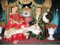 Feet - Mila + Alenka - 2005-11-27 Barefoot voyage to Feodosia