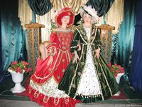 Feet - Mila + Alenka - 2005-11-27 Barefoot voyage to Feodosia