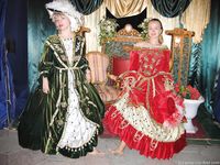 Feet - Mila + Alenka - 2005-11-27 Barefoot voyage to Feodosia