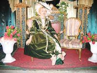 Feet - Mila + Alenka - 2005-11-27 Barefoot voyage to Feodosia