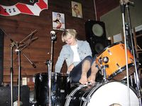 Feet - Mila + Alenka - 2005-11-27 Barefoot voyage to Feodosia