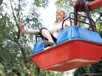 Feet - Mila + Alenka - 2005-11-27 Barefoot voyage to Feodosia