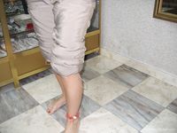 Feet - Mila + Alenka - 2005-11-27 Barefoot voyage to Feodosia