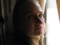 Feet - Mila + Alenka - 2005-11-27 Barefoot voyage to Feodosia