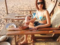 Feet - Mila + Toma - 2006-04-29 Dirty feet in Goa