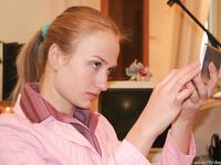 Feet - Mila - 2005-08-07 Pretty barefoot secretary