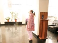 Feet - Mila - 2005-08-07 Pretty barefoot secretary