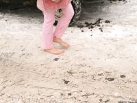 Feet - Mila - 2005-08-07 Pretty barefoot secretary