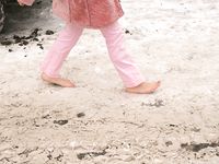 Feet - Mila - 2005-08-07 Pretty barefoot secretary