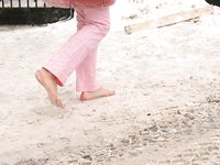 Feet - Mila - 2005-08-07 Pretty barefoot secretary