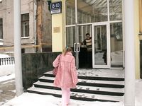 Feet - Mila - 2005-08-07 Pretty barefoot secretary