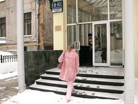 Feet - Mila - 2005-08-07 Pretty barefoot secretary