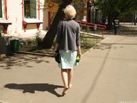 Feet - Milana - 2016-05-27 Barefoot shopping day