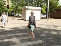 Feet - Milana - 2016-05-27 Barefoot shopping day