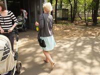 Feet - Milana - 2016-05-27 Barefoot shopping day