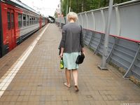 Feet - Milana - 2016-05-27 Barefoot shopping day