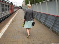 Feet - Milana - 2016-05-27 Barefoot shopping day