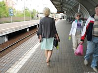 Feet - Milana - 2016-05-27 Barefoot shopping day