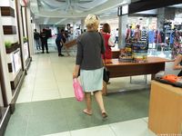 Feet - Milana - 2016-05-27 Barefoot shopping day