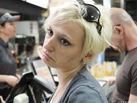 Feet - Milana - 2016-05-27 Barefoot shopping day