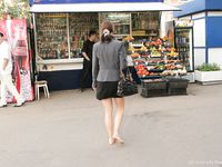 Feet - Nadya - 2007-01-20 Office barefoot lady