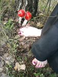 Feet - Nastya - 2003-10-15 A cemetery of used cars & deep in a wild forest with dirty soles