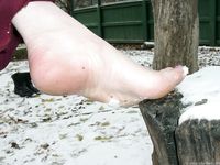Feet - Nastya - 2003-12-16 The fist snow