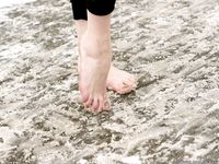 Feet - Nastya C - 2012-05-23 Frozen feet in public