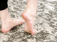 Feet - Nastya C - 2012-05-23 Frozen feet in public