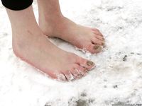 Feet - Nastya C - 2012-05-23 Frozen feet in public