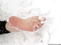 Feet - Nastya C - 2012-05-23 Frozen feet in public