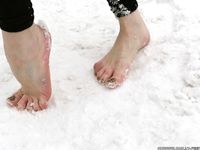 Feet - Nastya C - 2012-05-23 Frozen feet in public