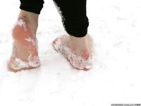 Feet - Nastya C - 2012-05-23 Frozen feet in public