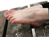 Feet - Nastya C - 2012-05-23 Frozen feet in public