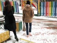 Feet - Nastya D - 2017-01-21 Cheerful barefoot girl