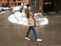 Feet - Nastya D - 2017-01-21 Cheerful barefoot girl