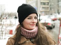 Feet - Nastya D - 2017-01-21 Cheerful barefoot girl