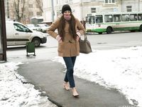 Feet - Nastya D - 2017-01-21 Cheerful barefoot girl