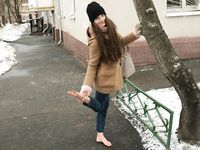 Feet - Nastya D - 2017-01-21 Cheerful barefoot girl