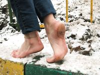 Feet - Nastya D - 2017-01-21 Cheerful barefoot girl