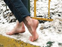 Feet - Nastya D - 2017-01-21 Cheerful barefoot girl