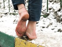 Feet - Nastya D - 2017-01-21 Cheerful barefoot girl